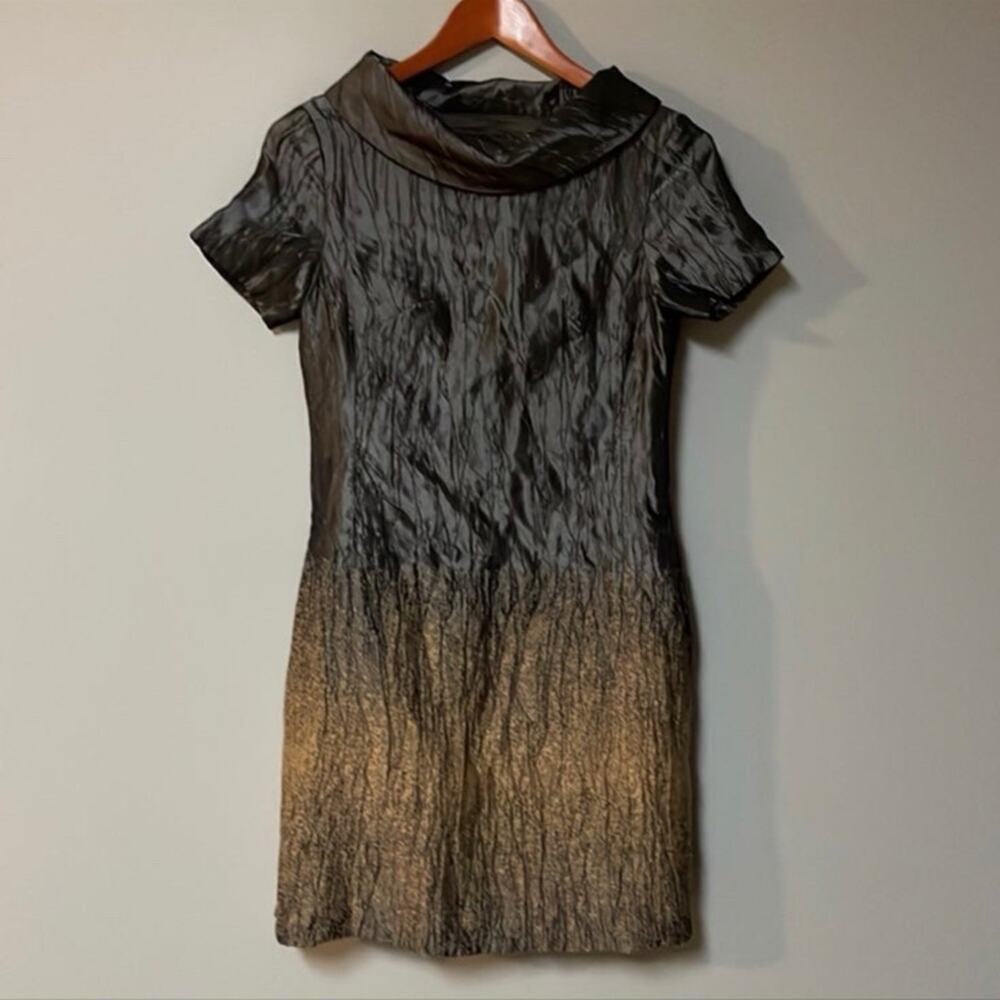 Womens Size 4 Gray Textured Michael Kors Dress with pockets Gray with gold accen